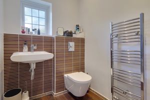 Bedroom One En-Suite- click for photo gallery